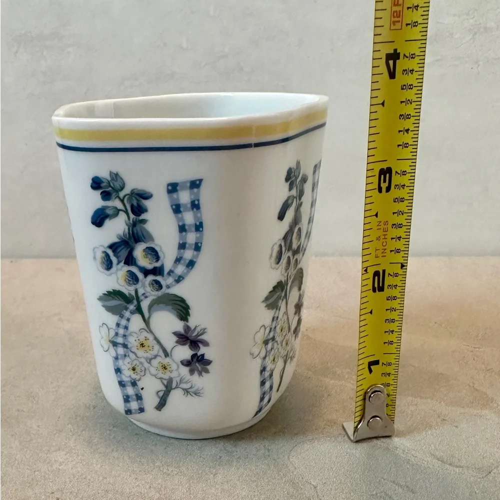 Sheridan Porcelain Ceramic Soap Dish, Cup, Blue Yellow White Flowers EUC